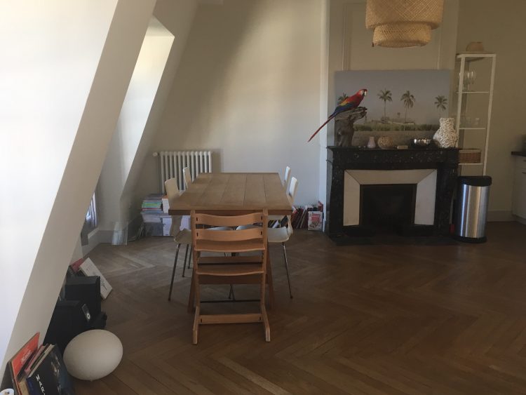 je precise qu’on a eu très belle vue sur la chambre de commerce lyonnaise et sur une place et