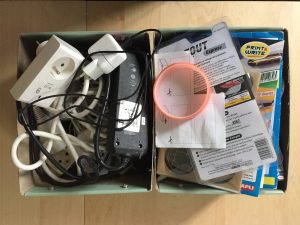 Allez hop ! Là je me prends 1h et je trie mes boîtes de matériel ^^ ça m’énerve trop dès